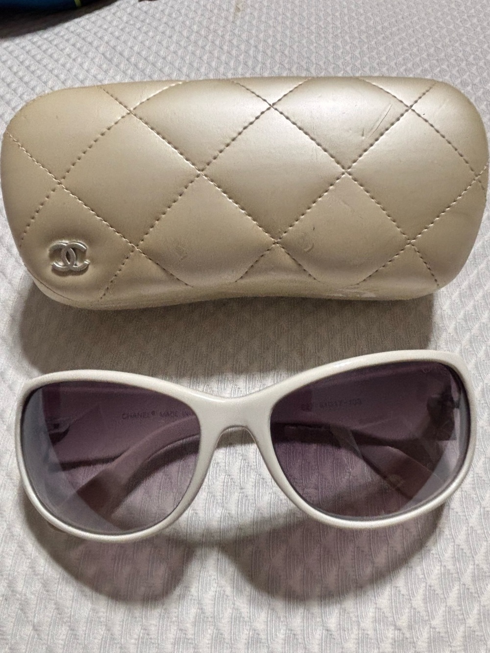 CHANEL White Oversized Butterfly Sunglasses with Quilted Cream Case